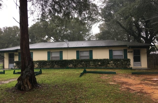 6332 Montgomery Ave. B - 6332 Montgomery Avenue, Bellview, FL 32526