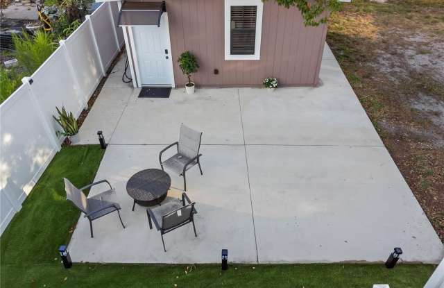 1904 E 97TH AVENUE - 1904 East 97th Avenue, Tampa, FL 33612