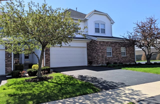 43 Woodview Drive - 43 Woodview Drive, Glen Ellyn, IL 60137