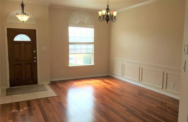 4405 Heath Court Gallery 2