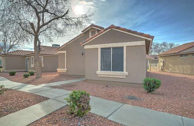READY TO VIEW NOW! Recently Renovated 2bed/2bath Townhouse in Peoria! photos photos