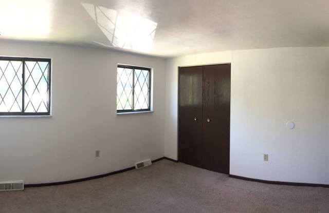 2 Bedroom Townhouse Gallery 4