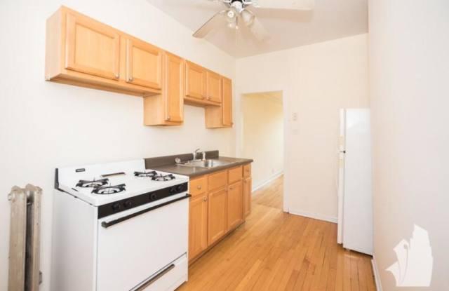 5115 North Winchester Avenue Gallery 2