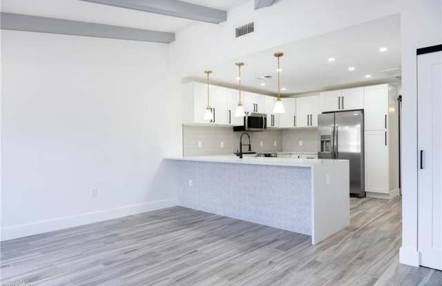 6360 Royal Woods photos photos
