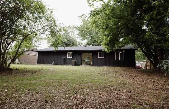 909 W El Paso Place Gallery 3