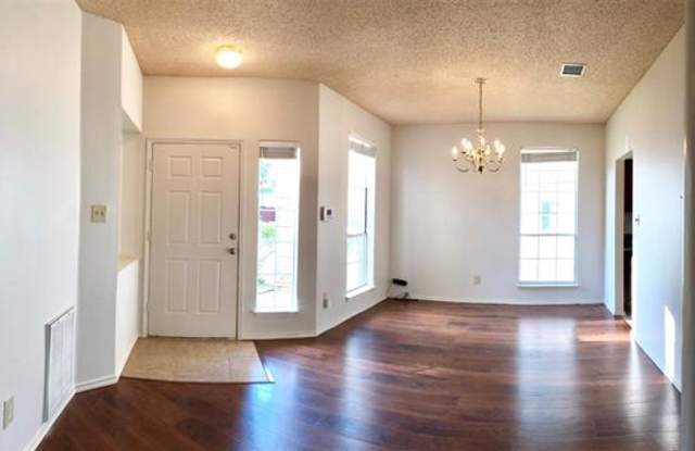 6904 Hickory Creek Gallery 2