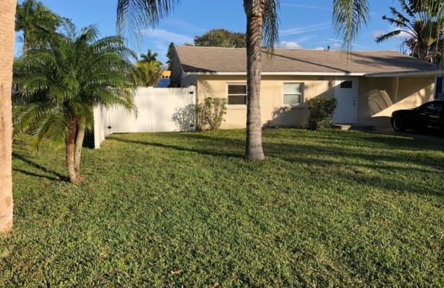 620 Palm Avenue - 620 Palm Avenue, Ellenton, FL 34222