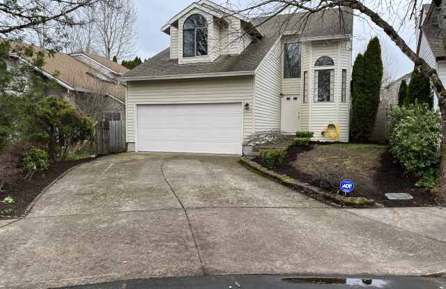 10556 Sw Windsor Court - 10556 Southwest Windsor Court, Tigard, OR 97223