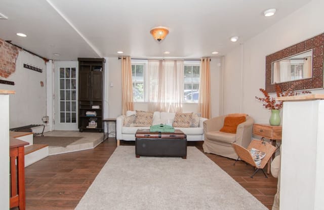 296 6TH ST - 296 6th Street, Jersey City, NJ 07302