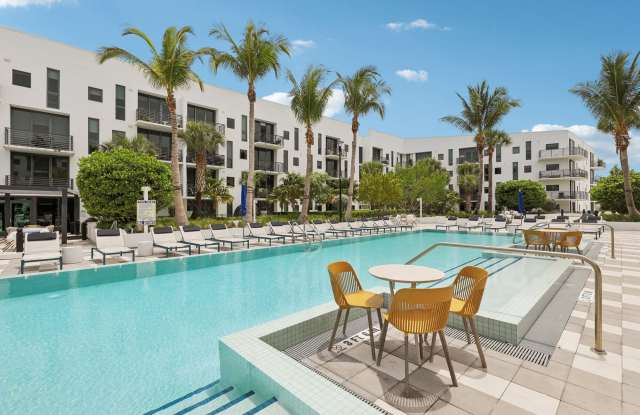 Adela at MiMo Bay photos photos