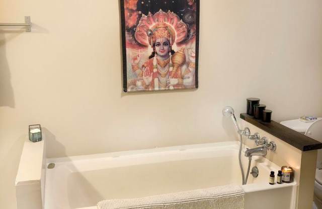 1807 Silverlake Dr. Gallery 3