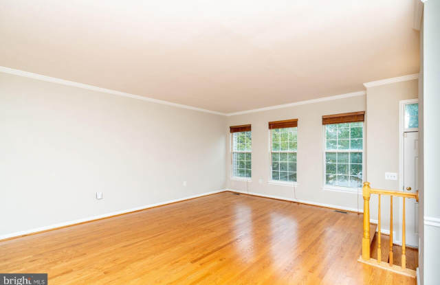 14670 SEASONS DRIVE Gallery 3