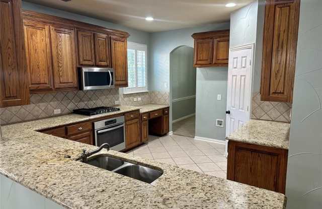 2305 Falls View Drive Gallery 2