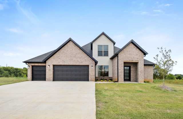 Brand New Beauty in Bentonville! photos photos Brand New Beauty in Bentonville! photos photos