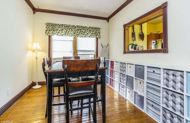 1111 N Limestone Gallery 3