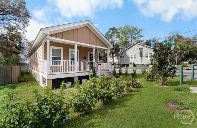 1403 E Anderson Street photos photos