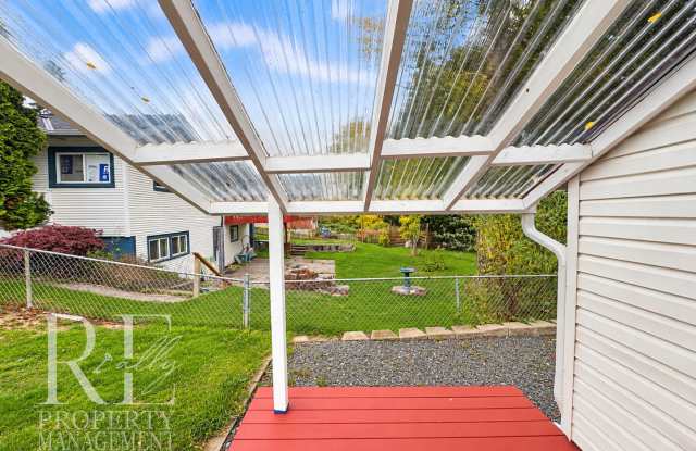 Charming Bloomington Ave Home | Spiral Staircase, Expansive Yard & Updated Interiors! Gallery 3
