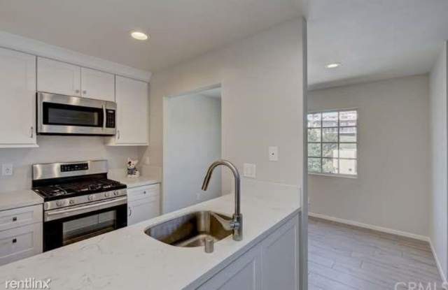 25153 Terrace Lantern Gallery 3