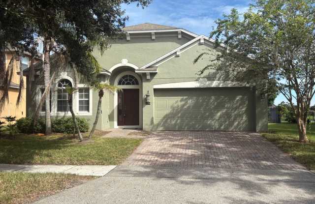 Beautiful 4-Bedroom Home in Desirable Sawgrass Subdivision Gallery 1