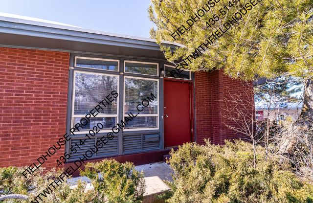 1077 Rose Street Gallery 2
