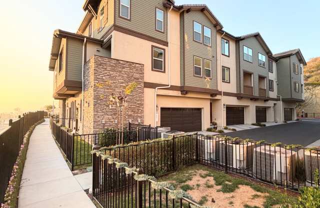 251 Mission Villas Road - 251 Mission Villas Road, San Marcos, CA 92069