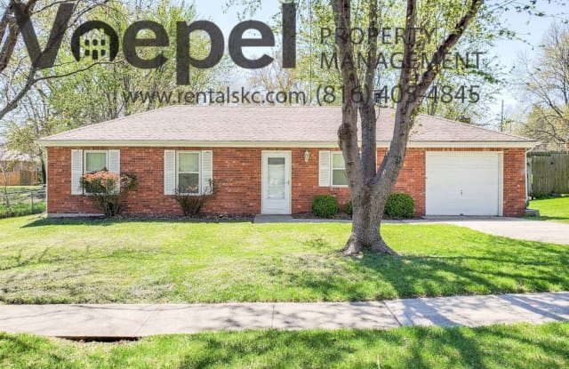 805 N.E. Pollard St. - 805 Pollard Street, Lee's Summit, MO 64086