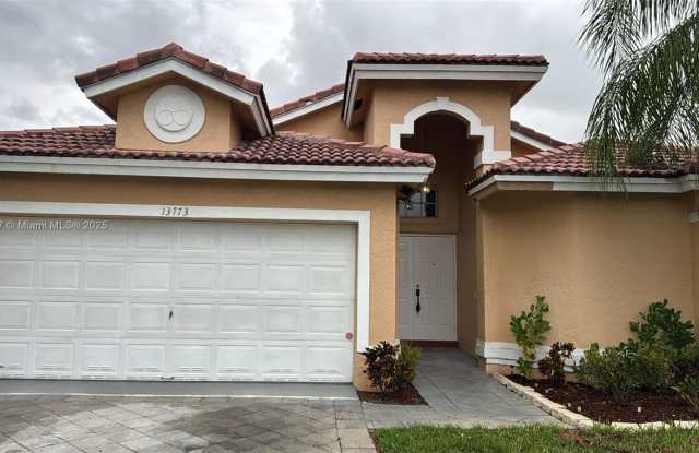 13773 NW 22nd St photos photos