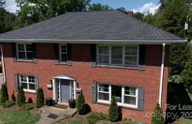 300 Charlotte Street photos photos