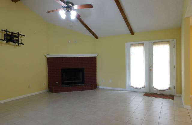 3 Bedroom 2 Bathroom House Gallery 4