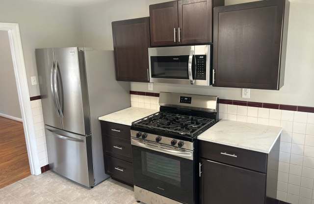 Lovely refreshed Southhampton home photos photos