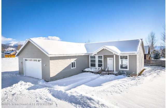911 Rachel Road - Unfurnished House in Victor - 3 Bed/2 Bath with a Garage! photos photos