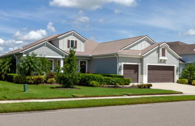 13927 Old Creek Court Gallery 1