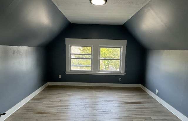 146 Farren Avenue Gallery 3