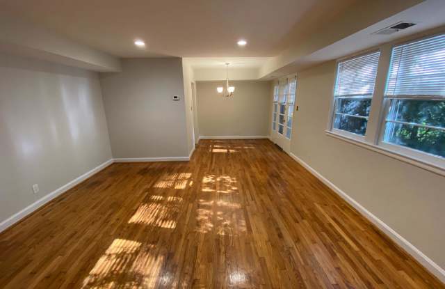 8553 GEREN ROAD Gallery 4