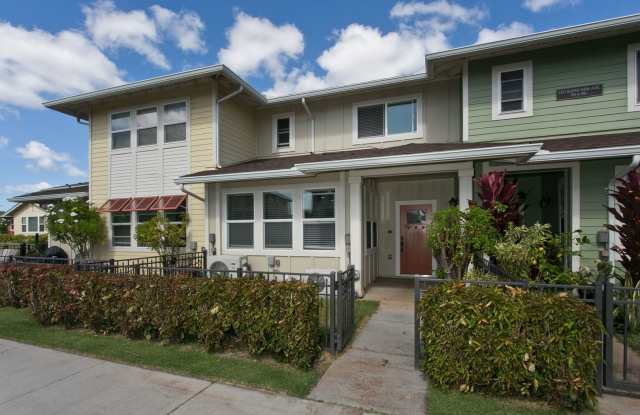 Pet friendly 3/2.5/2 In the heart of Kapolei - 550 Kamaaha Avenue, Kapolei, HI 96707