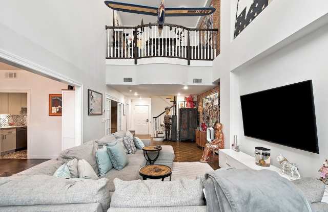 208 SHEARWATER CT W Gallery 2