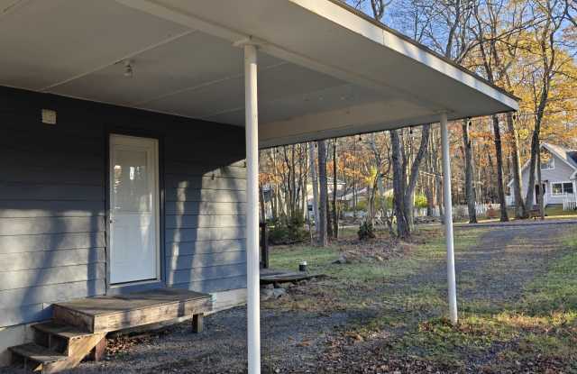 3136 Fern Road Gallery 2