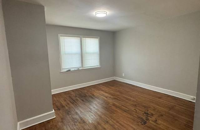 1239 QUEEN ST NE photos photos