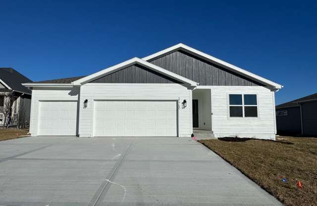 {31750} Brand New Ranch Home + 3 Car Garage + Unfinished Basement photos photos