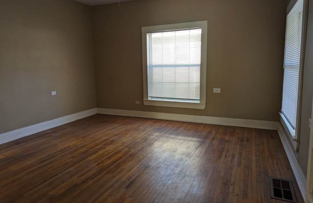 The Cutest 1 Bedroom on TX Side - Coming Soon! Gallery 3