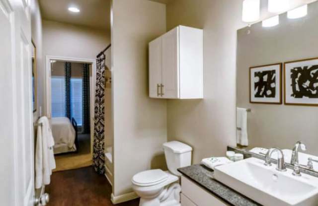18809 Stone Oak Pkwy Gallery 4