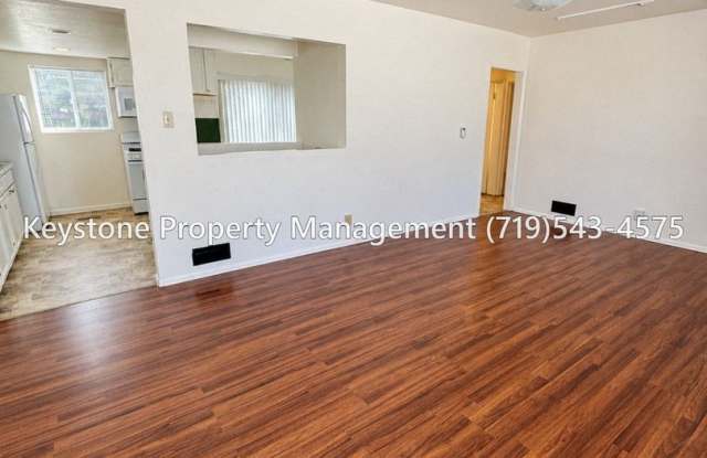 APPLICATION FEE REIMBURSED!  3 Bedroom Plus/1 Bathroom/Carport House $1350/$1350 Gallery 3