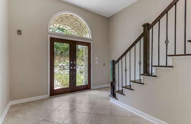 180 Kinross Court Gallery 2