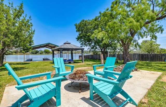 2830 Red Bluff Circle photos photos