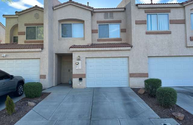 3 Bedroom Townhouse!! in Gated Community!!! With Community Pool  clubhouse.!!! All Appliances included!! photos photos