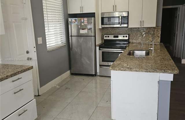 16115 NW 42nd Ave photos photos