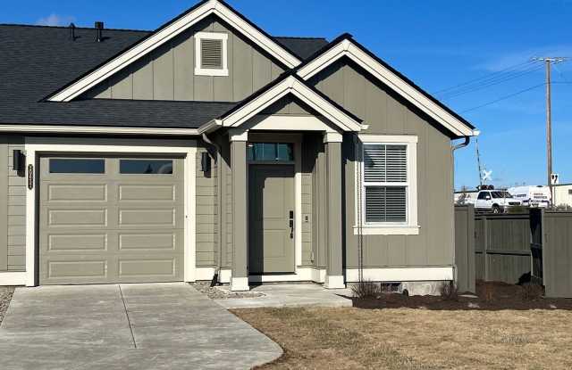 Stylish 2BR + Office Duplex in SE Bend – Garage  Smart Home Perks photos photos