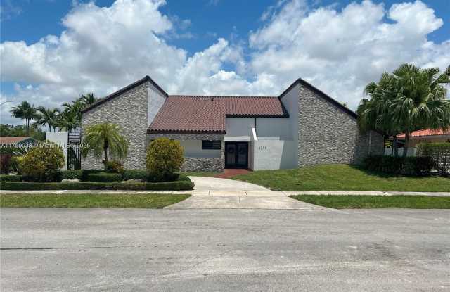 8735 SW 54th photos photos