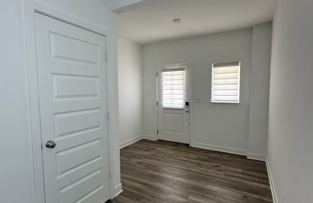 5730 Fire Opal Way Gallery 2