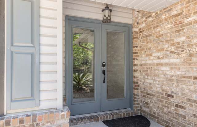 1320 Trail by the Lake Gallery 2